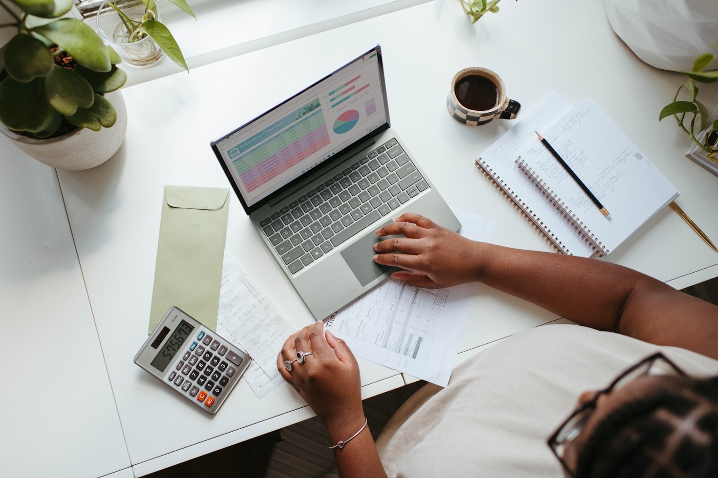 10 Ways to Cut Expenses Without Sacrificing Joy